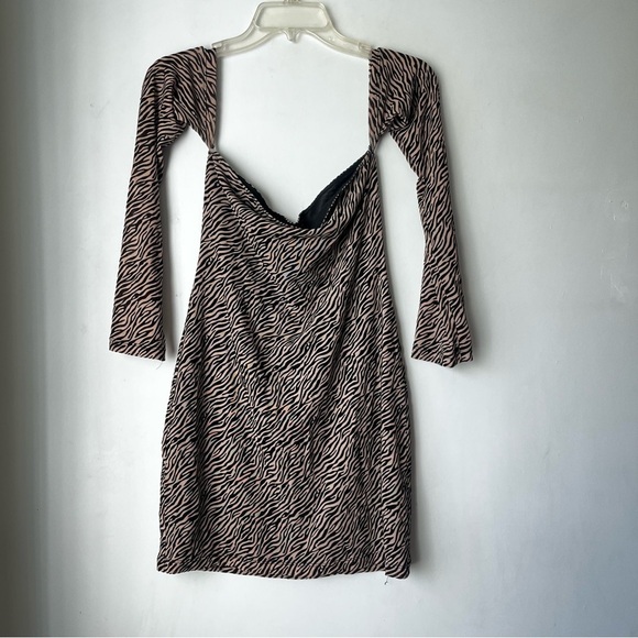 Motel Geneva Bodycon Dress in Tiger Net Tan M - Picture 5 of 8